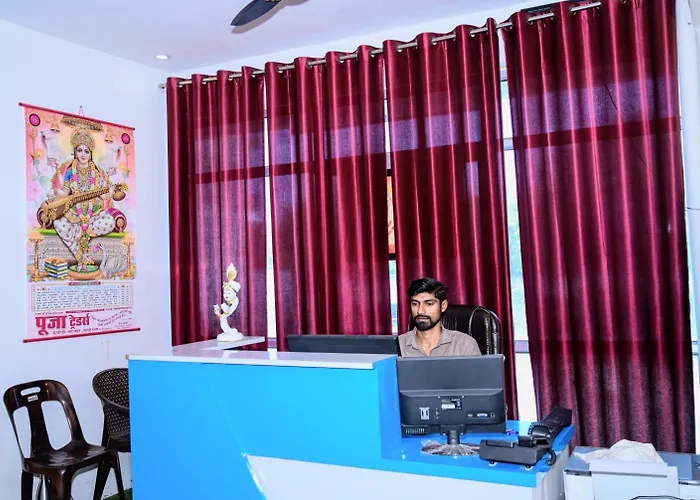 Hotel Ayodhya