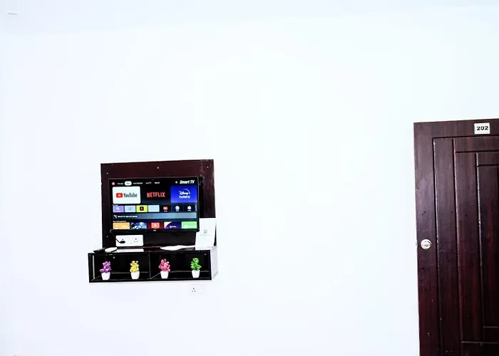 Hotel Ayodhya