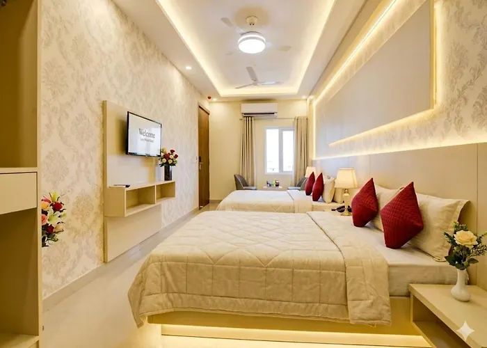 Hotel Rosewood Suites Near Delhi Igi Airport