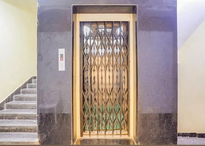 Hotel Ss Comforts Luxury Rooms Kondapur