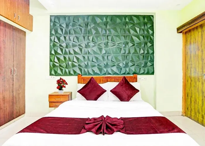 Starlight Hotels Dlf Trade Center Miot Chennai