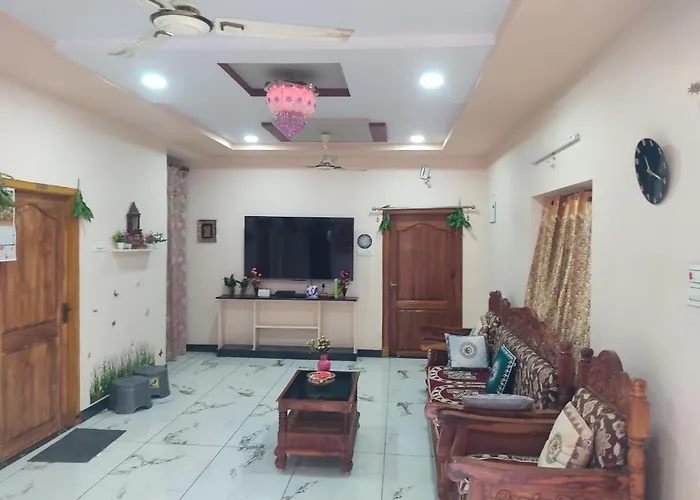 Yerramsetti Vaari Homestay, Full 3Bhk, Ac Rooms , Kitchen Access Self Cooking