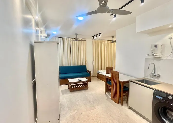 En-Suite Lakeview Ac Studio Apartment Hiranandani Estate Thane West