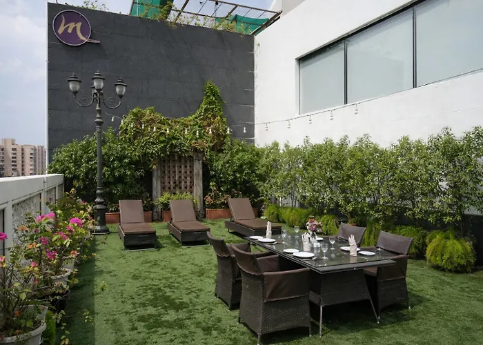 Grand Mercure Vadodara Surya Palace