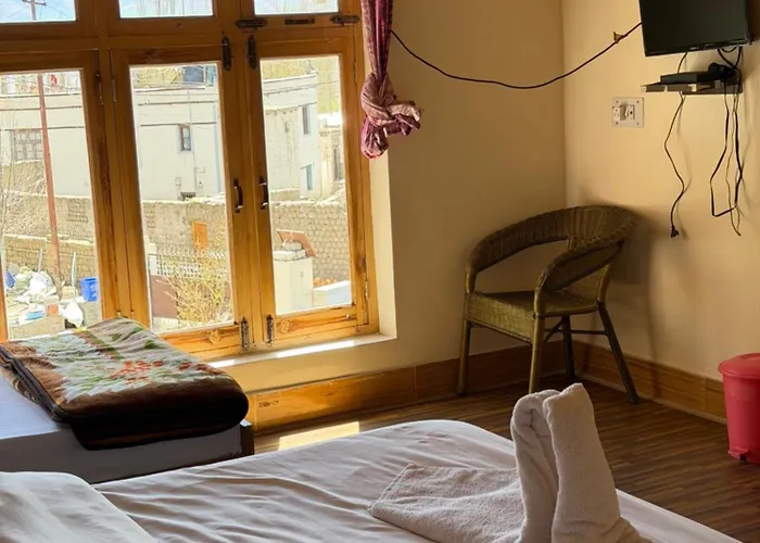 Nilza Guest House