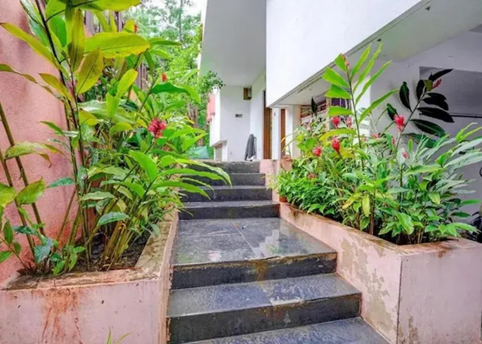 Collection O Vardhan House