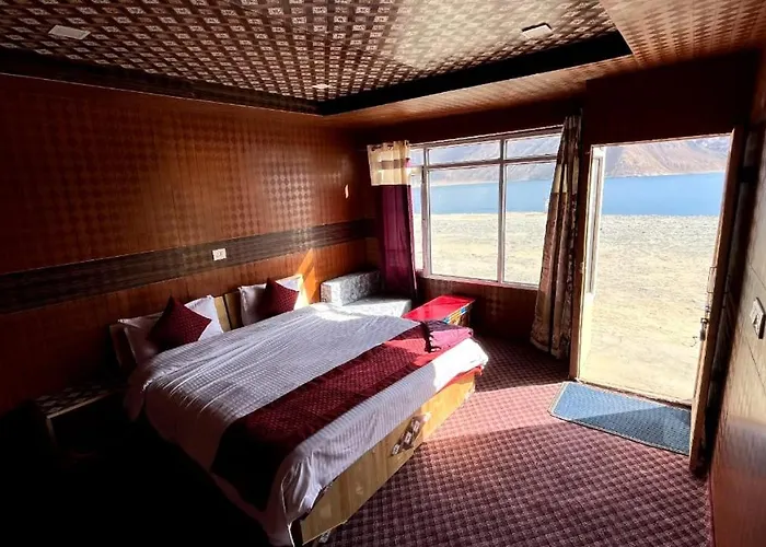 Soma Retreat Cottage, Pangong Lake