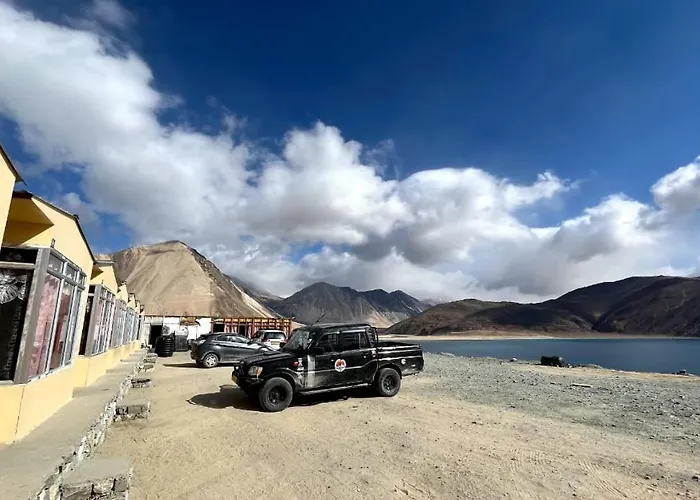 Soma Retreat Cottage, Pangong Lake