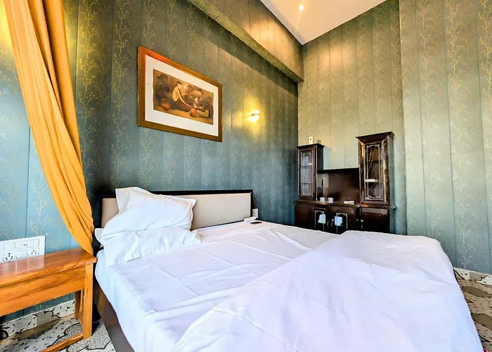 Qila Hotel