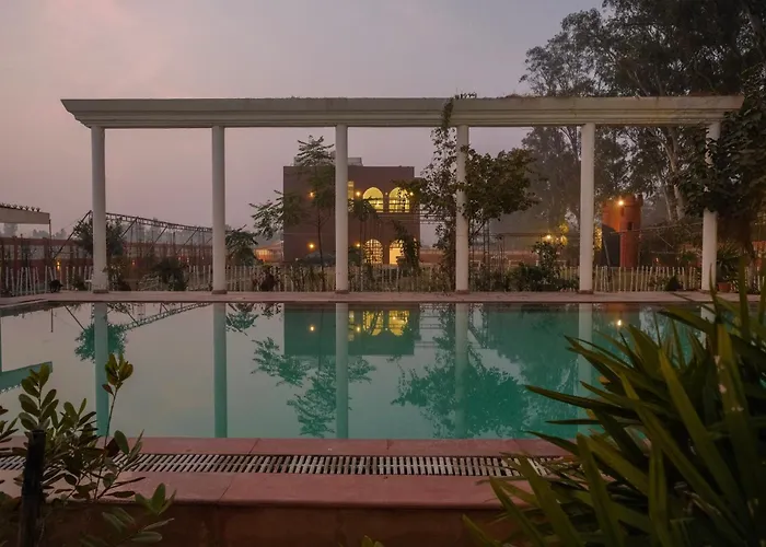 Qila Hotel