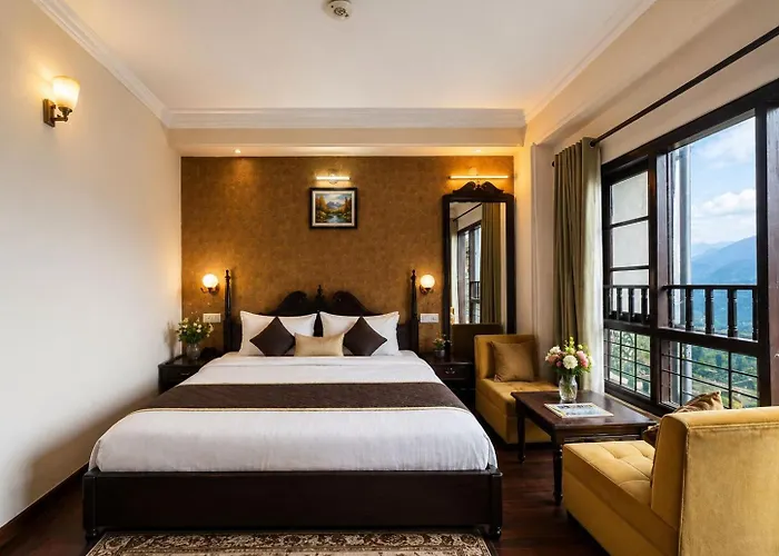 Hotel Aachman Regency With Rooftop Terrace
