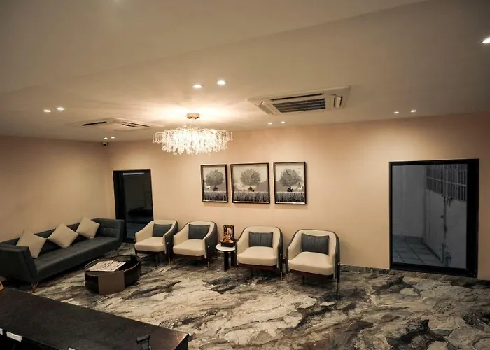 Hotel The Avoir Asansol