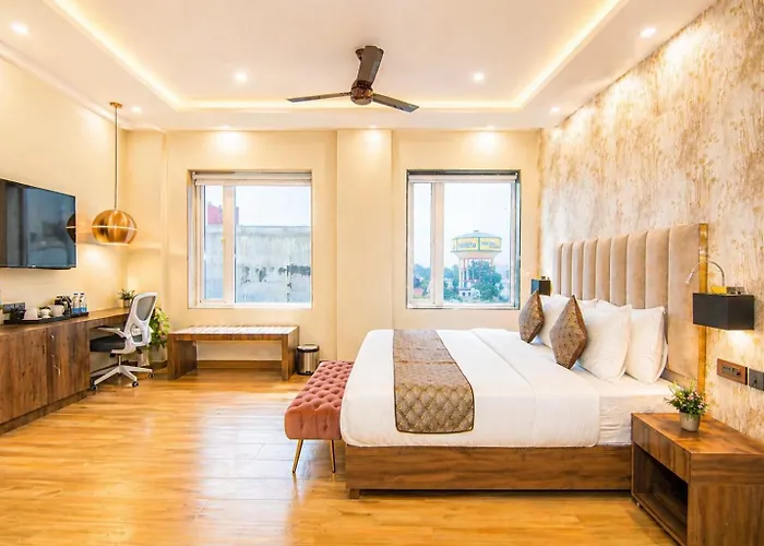 Hotel Avadh Classio Near By Ram Mandir