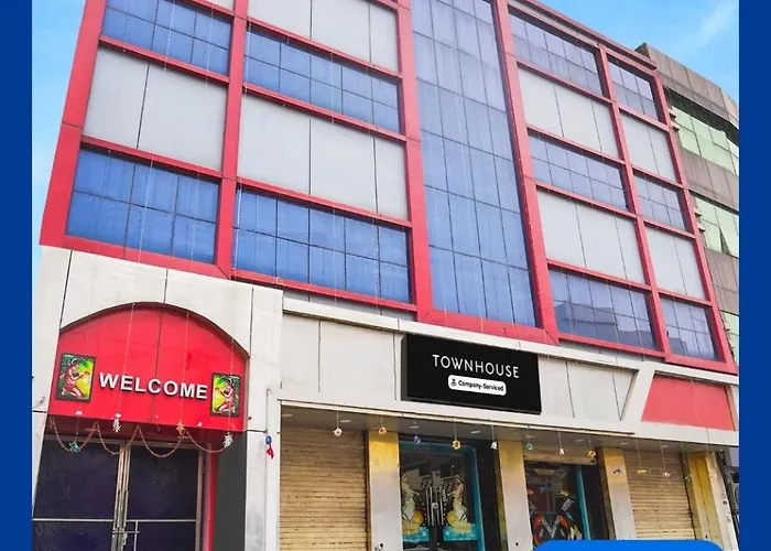 Super Townhouse Butler Road Near Maripur Chowk