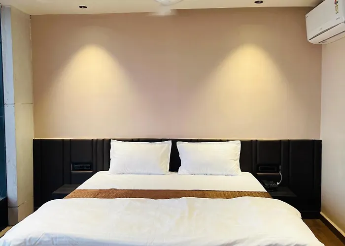 Hotel Presidency - Sosyo Circle