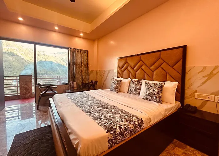 Sach Queen Hills Hotel & Resort Near Kempty Fall
