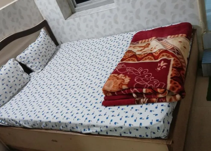 Radha Deo Guest House