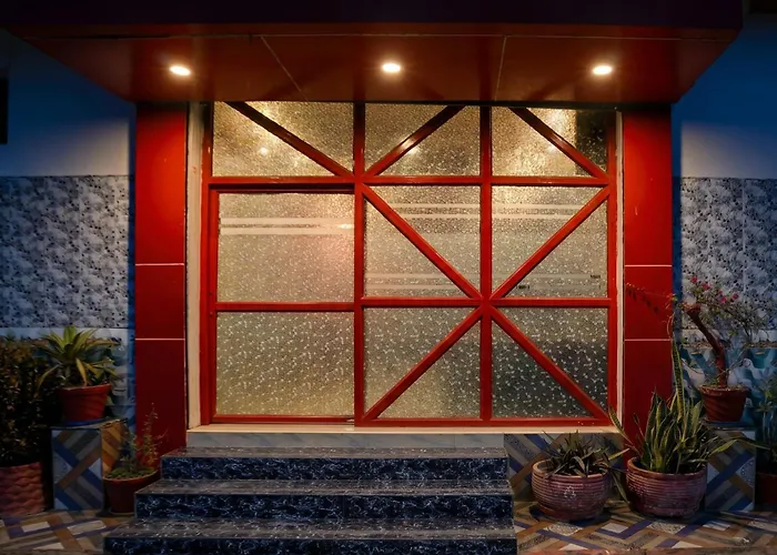 Hotel O Rae Bareli Railway Junction Formerly Nova Resorts & Luxury Farm