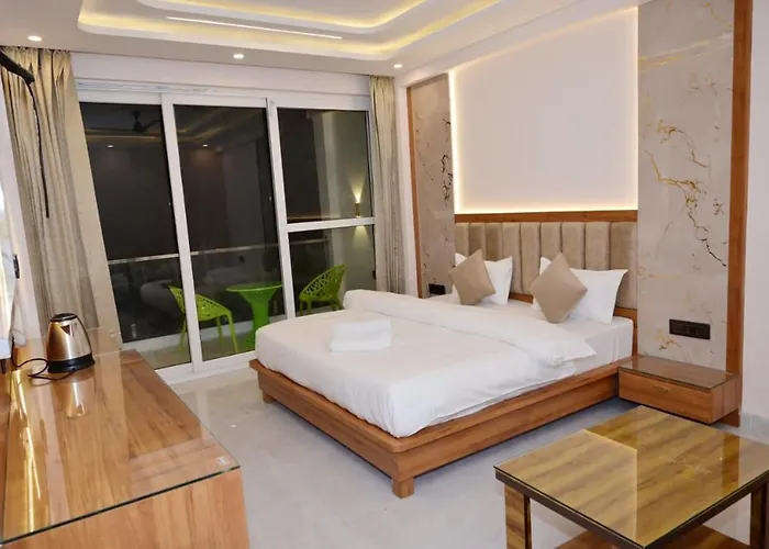 Hotel Shiv Palace