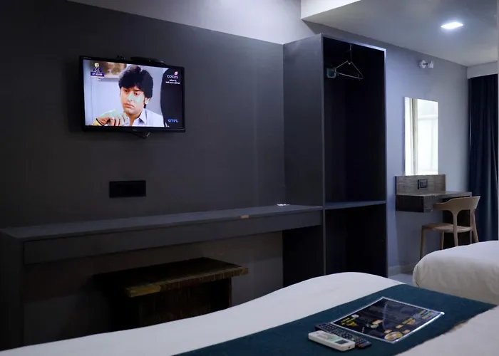 Hotel Gold Leaf Ahmedabad