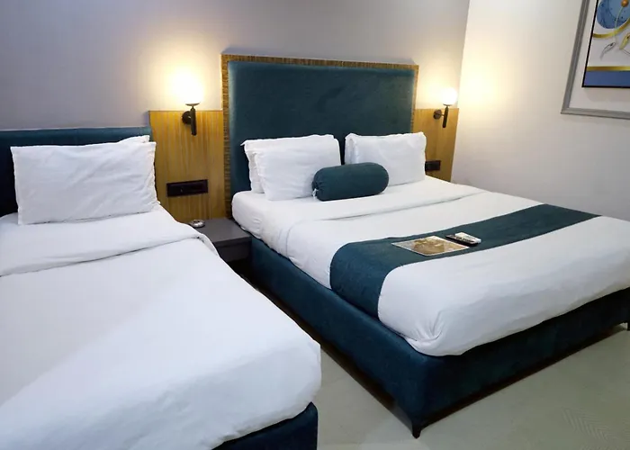 Hotel Gold Leaf Ahmedabad