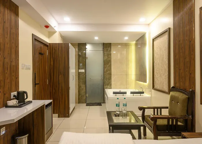 Hotel Shyam Palace