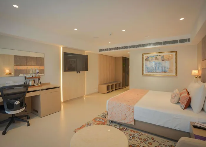 Grand Mercure Vadodara Surya Palace