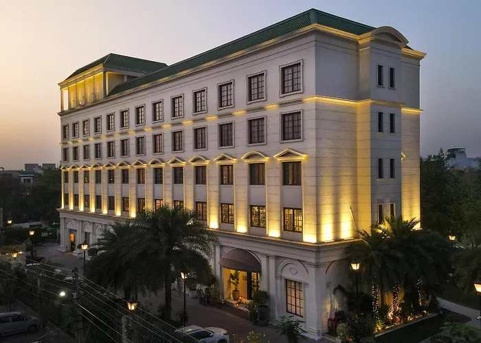Dlf Club 3