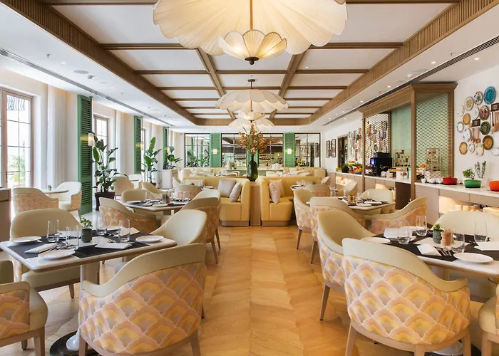 Dlf Club 4