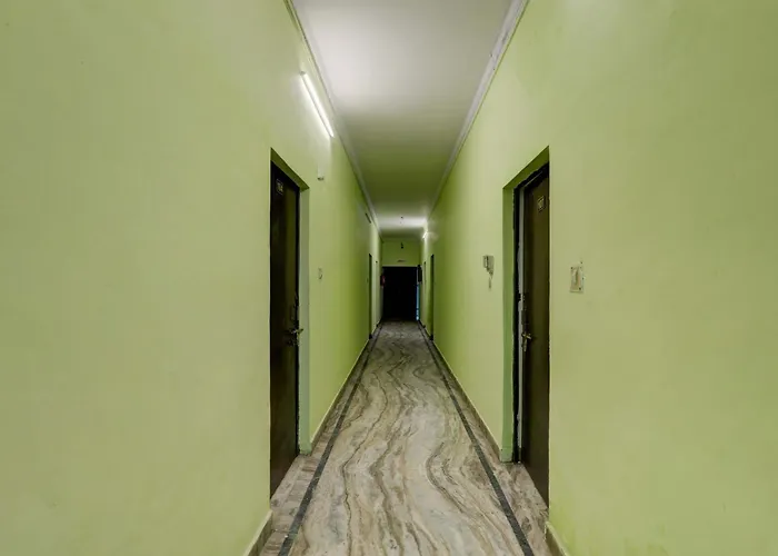 Av Hotels