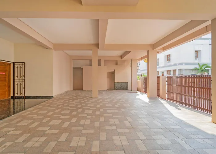 Itsy Hotels Snowdrop Coimbatore