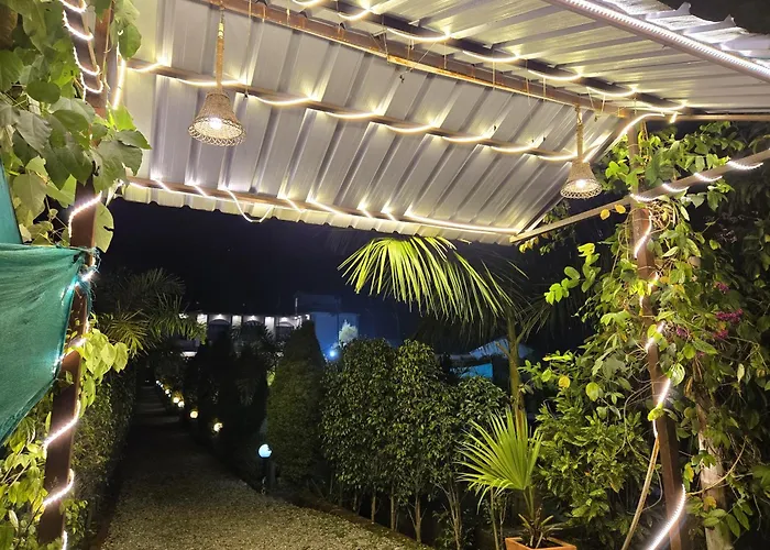 Corbett Mid Forest House - Near Dabka River