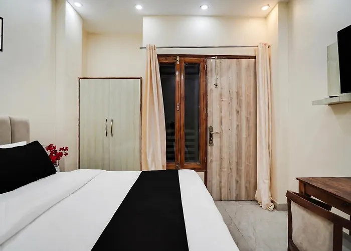 Super Townhouse Sector 63 A Noida