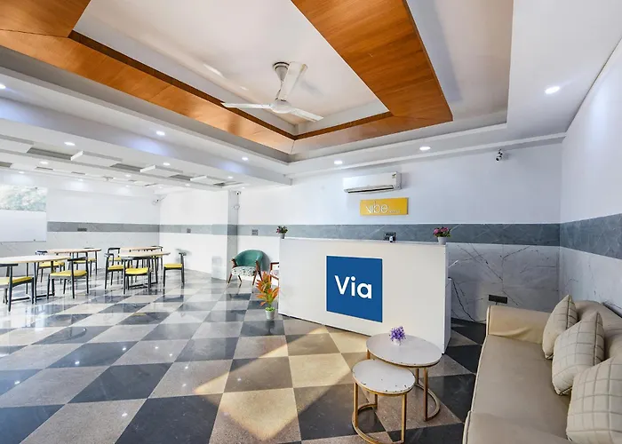 Via Bm Grand View Hotel Noida