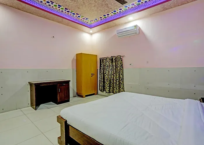 Collection O Mg Hotel & Resturant
