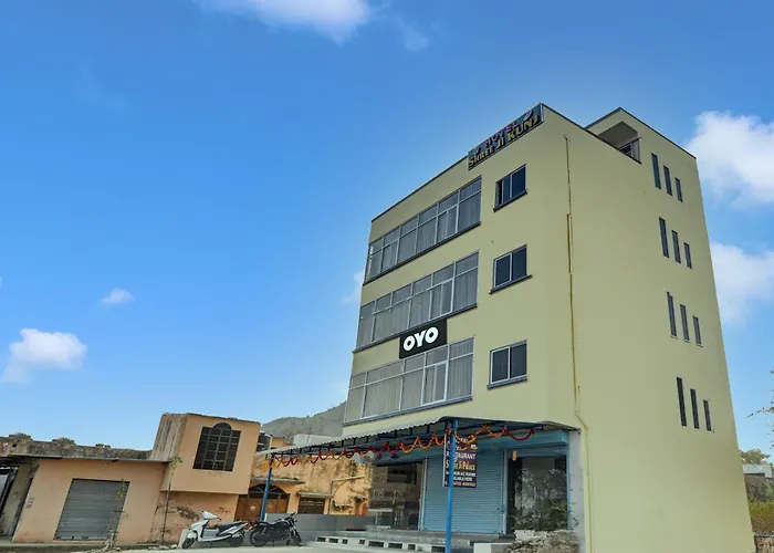 Hotel O Shree Ji Kunj