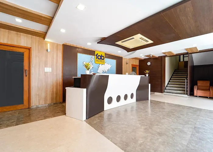 FabHotel Grand Gunas