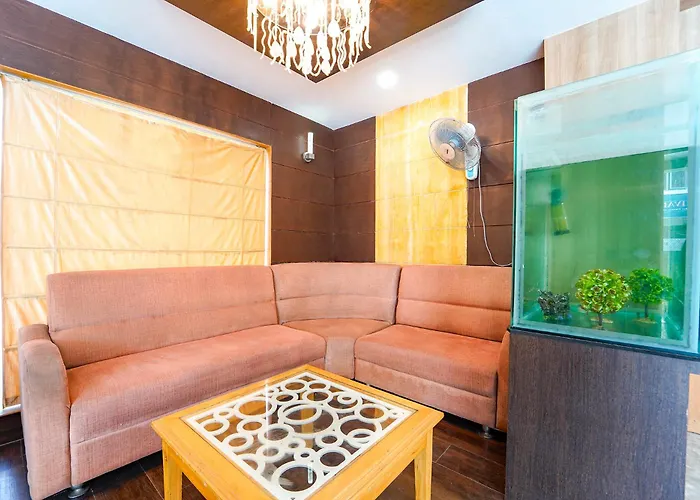FabHotel Grand Gunas