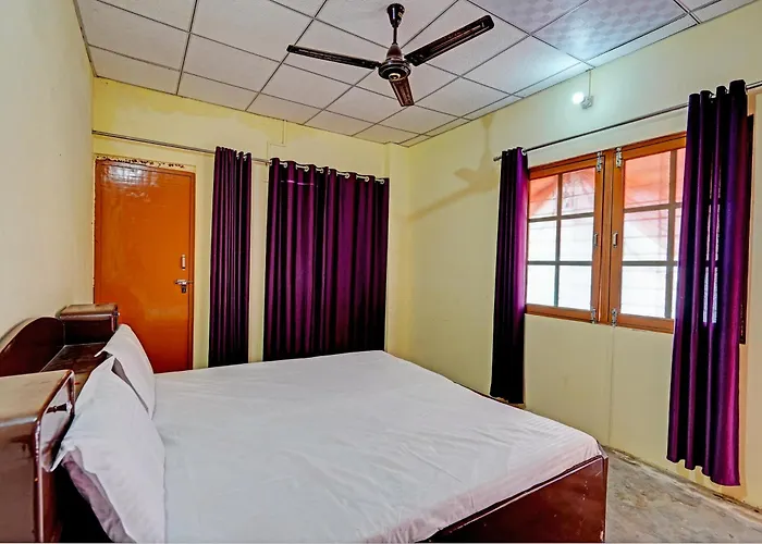 Hotel O Vashudev Garden