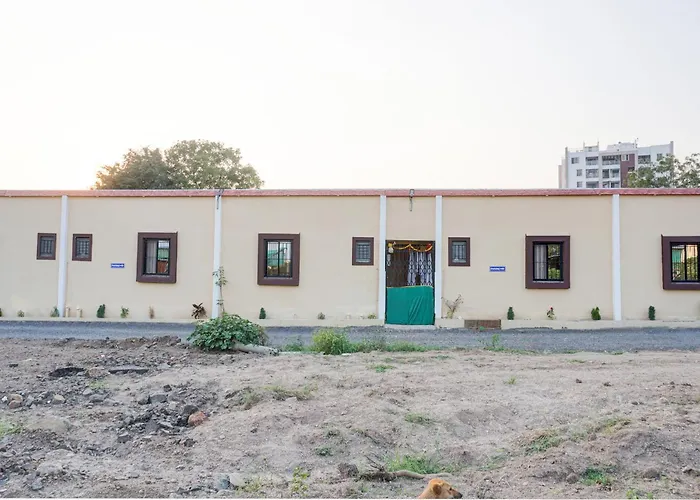 Hotel O Mango Tree Lodging
