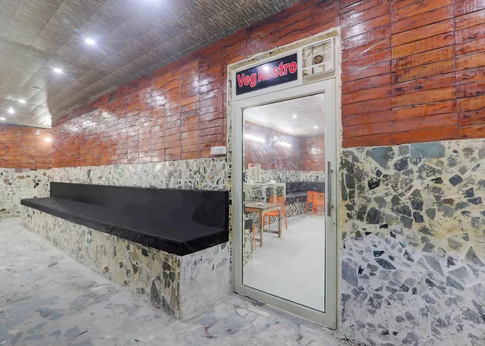 Hotel O A.S.Castle