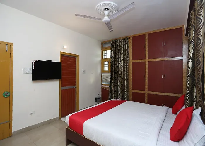 Vibrant Guest House