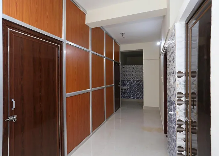 Hotel O M.S Villa