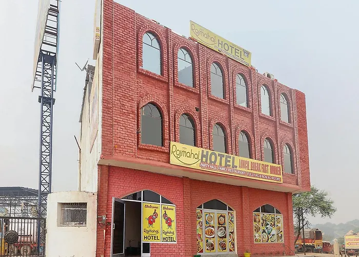 Collection O Raj Mahal