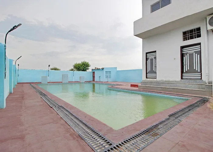 Hotel Raj Inn
