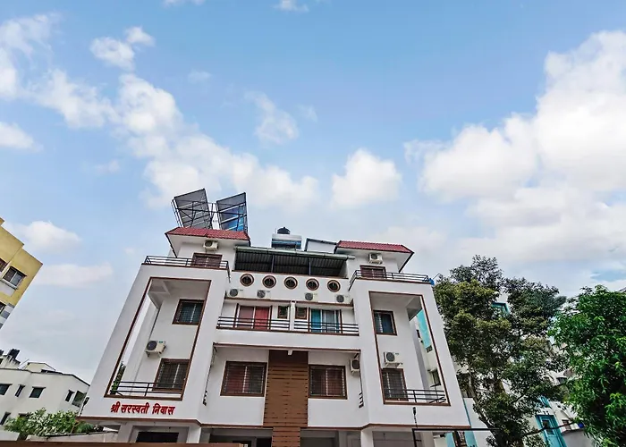 Super Hotel O Saraswati Niwas Vadgaon Budruk