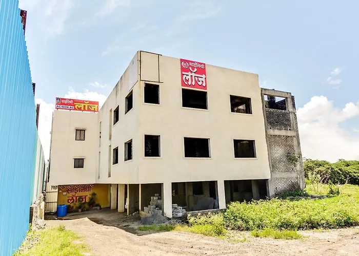 Hotel O Sainidhi