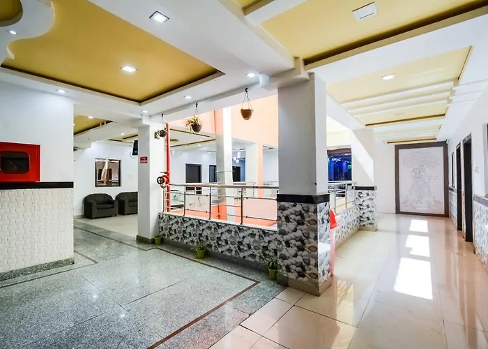 Oyo Hotel Amber Palace