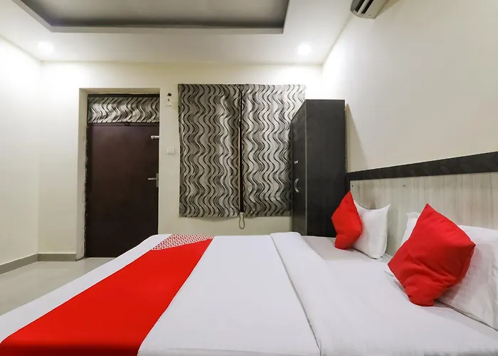 Hotel O Samrat