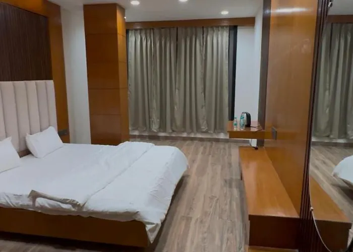 Hotel Shri Siddhivinayak